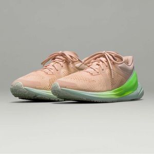 Lululemon blissfeel butter pink *8.5*